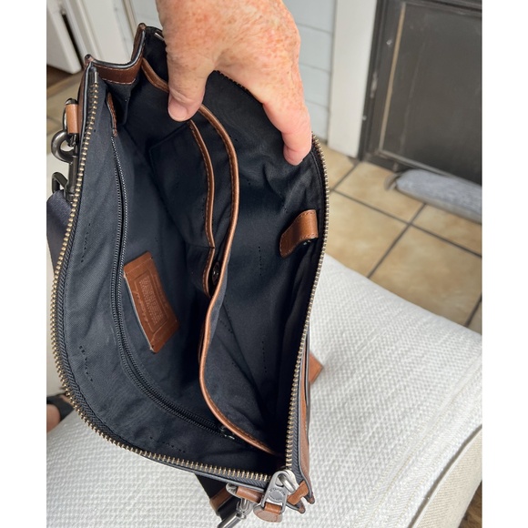 COACH Manhattan Convertible Slim Messenger Bag in Brown - Picture 13 of 16